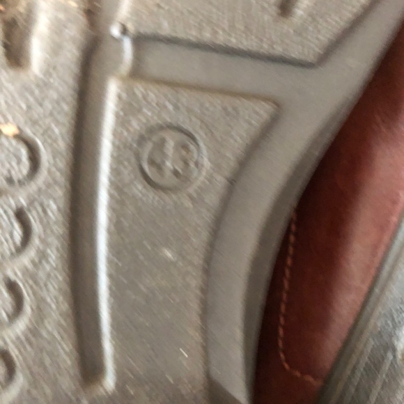 Ecco Helsinki Men's brown cognac dress shoes, size US 9.5.  Most comfortable! - Picture 5 of 6